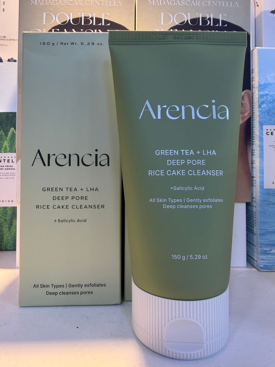 🔘 Arencia

GREEN TEA + LHA DEEP PORE RICE CAKE CLEANSER

+ Salicylic Acid